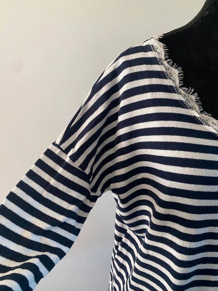Pull Marinière en maille blanche et marine à rayures taille M - photo numéro 10