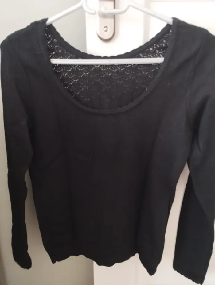 Pull noir décolleté dans le dos camaïeu 36 - photo numéro 2