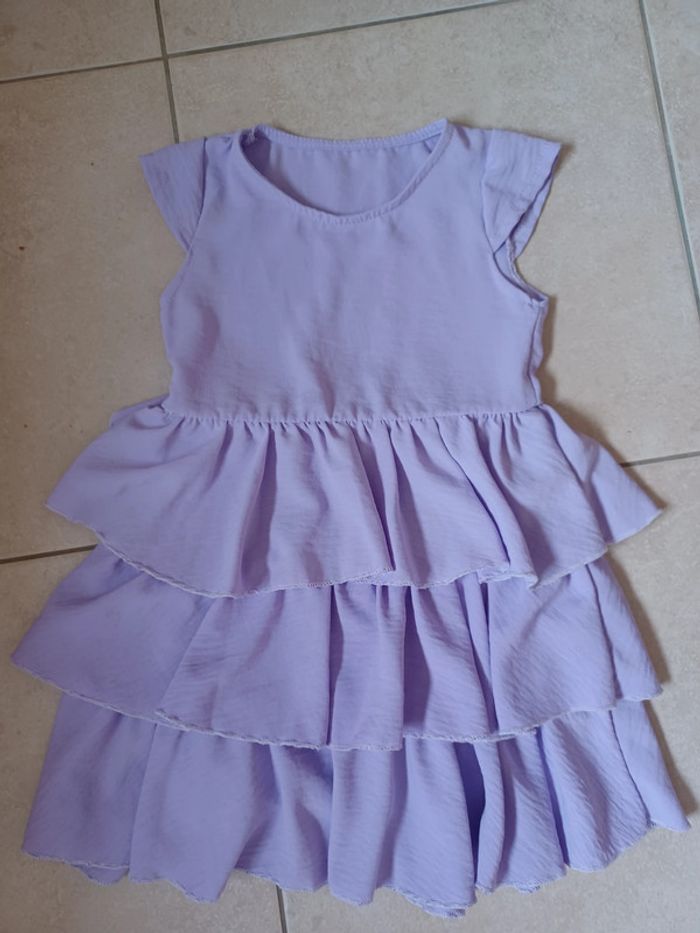 Robe sans manches parme à volants