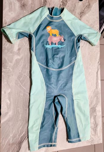 Combinaison anti UV kloupi vert imprimé SAVANE