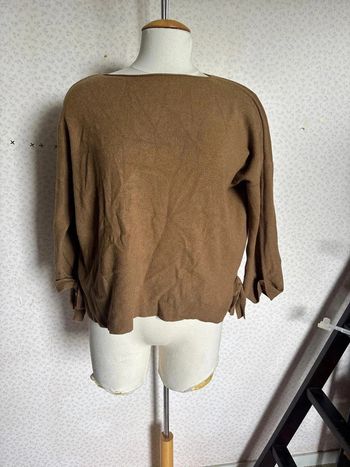 Pull leger taille 36-38 marque ky création