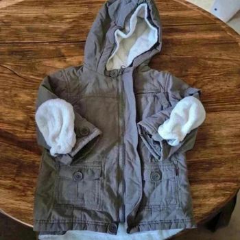 Parka kaki 2 façons de le mettre 🌹3 ans🌹 vertbaudet