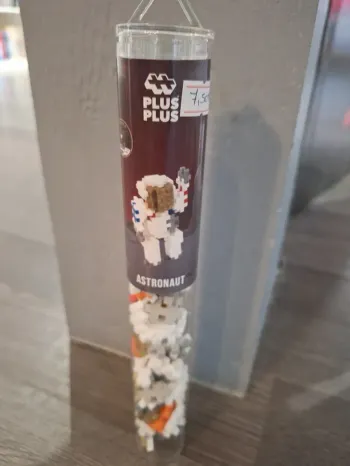 Tube Plus Plus Astraonaute 100 pcs - Neuf - Prix non négociable