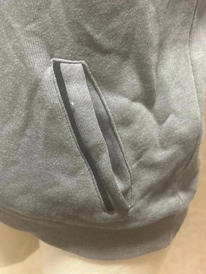 Sweat-shirt léger taille 14ans XS marque kiabi - photo numéro 3
