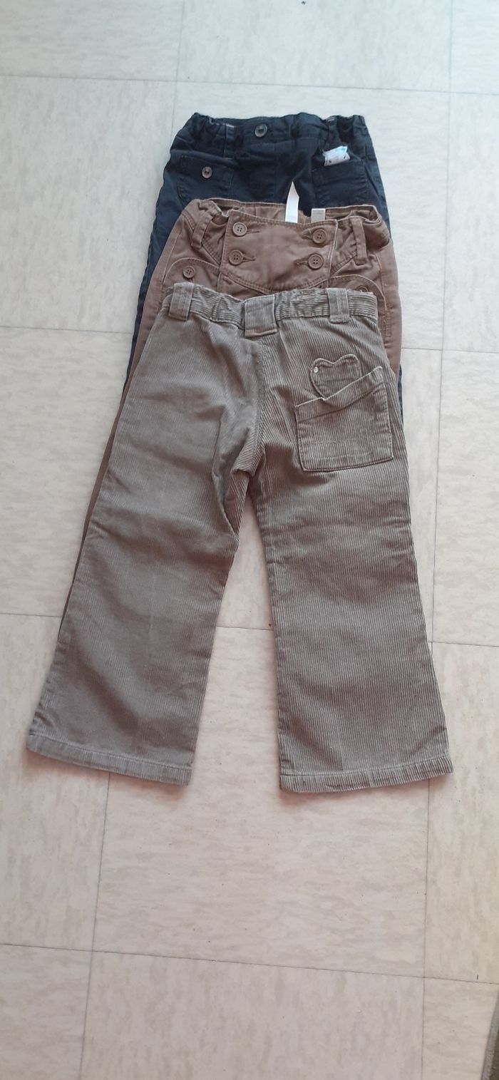 Un lot de 3 pantalon de fille de 3ans - photo numéro 2
