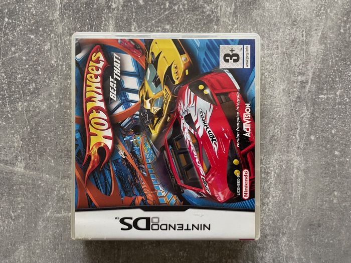 Jeu pour Nintendo DS, Hot wheels beat that en français.