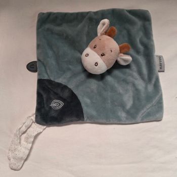 Doudou girafe Luna carré plat vert 2 tons - Feuille - Nattou 
