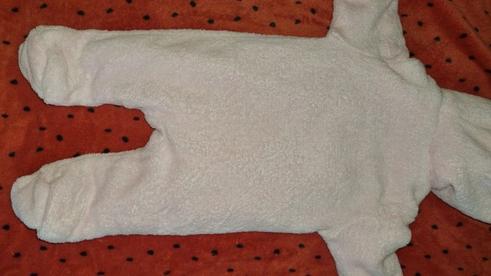 Combinaison fille 3 mois en très bon état - photo numéro 7