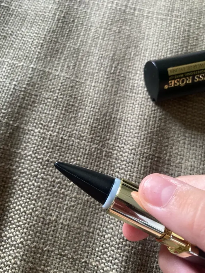 Crayon pour les yeux - photo numéro 17