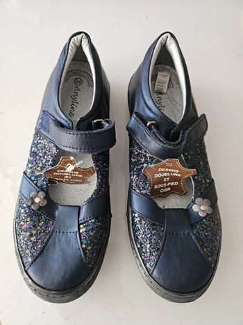Chaussures neuves