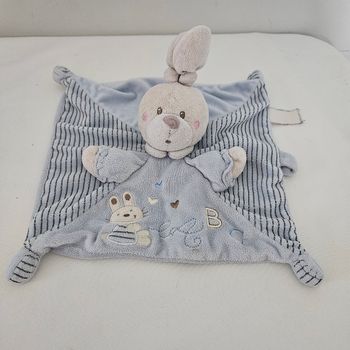 Doudou lapin kiabi bleu 