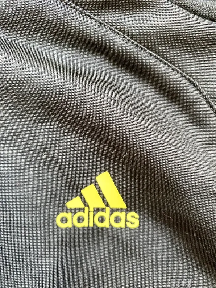 Ensemble Adidas noir & jaune Taille 14 ans (convient XS) Authentique - photo numéro 3