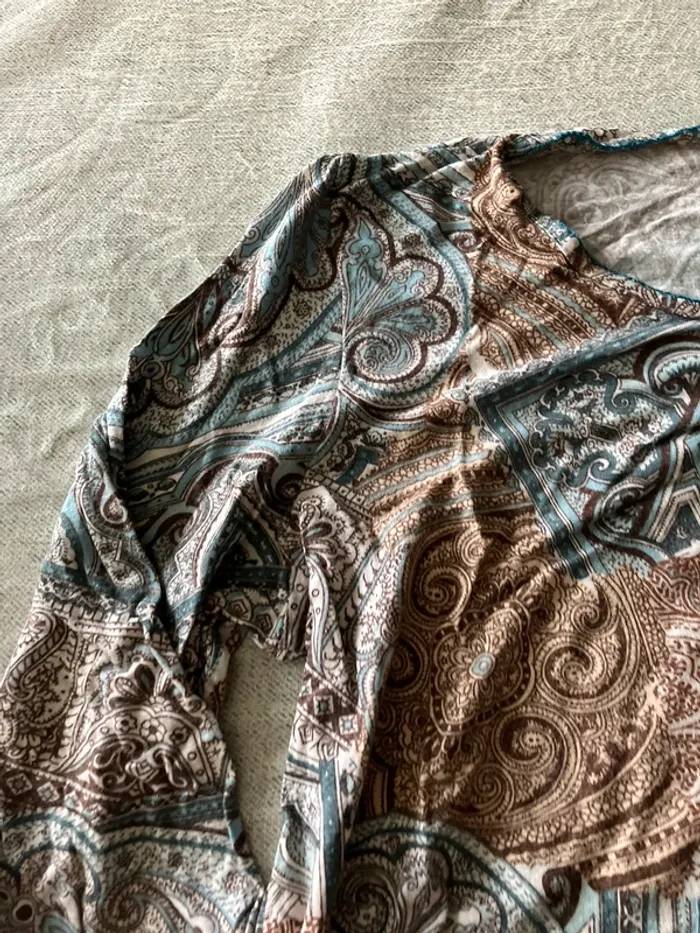 Tee-shirt manches longues Yessica – Taille M, motif coloré et géométrique - photo numéro 3