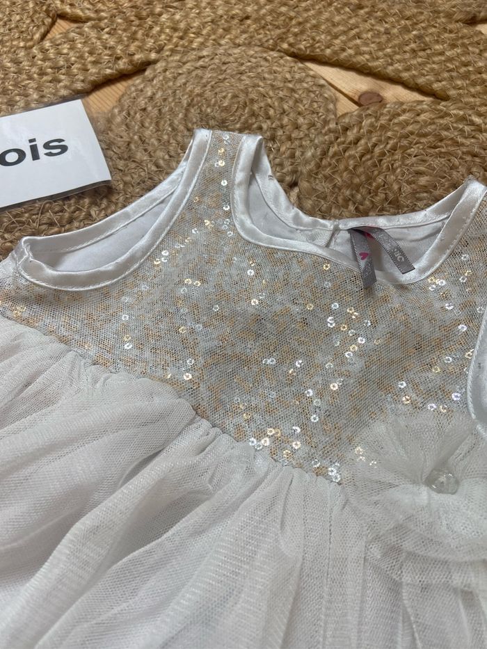 Robe de cérémonie mariage baptême anniversaire blanche à sequins - photo numéro 2