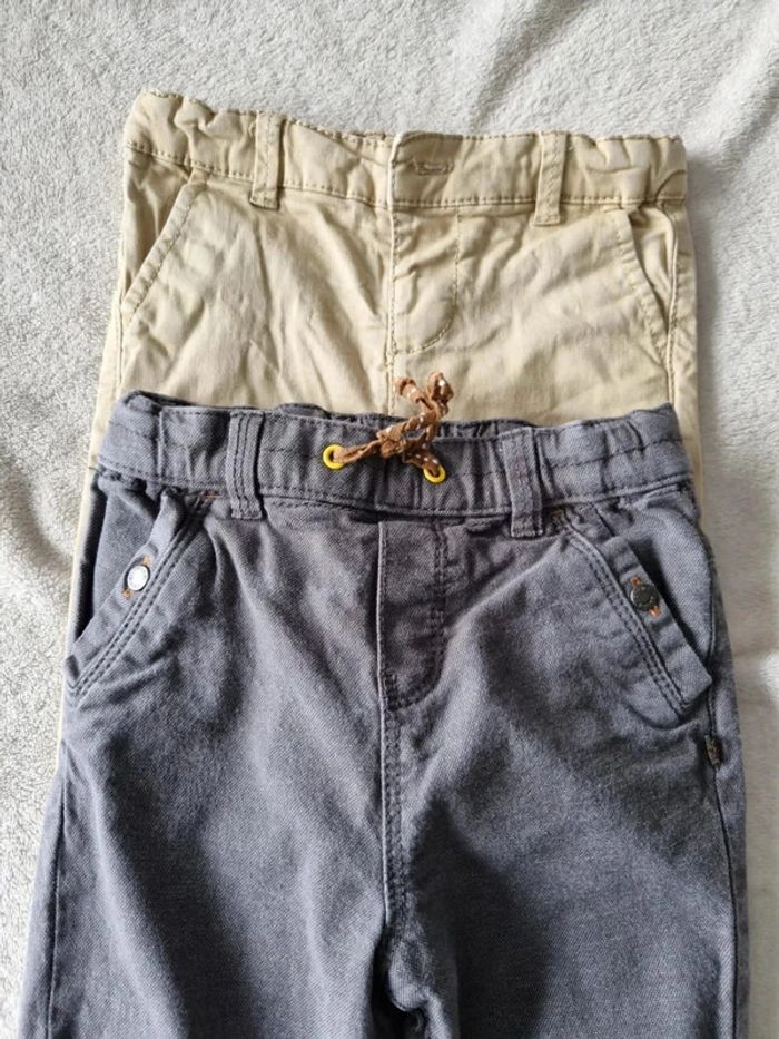 Lot de 2 pantalons. 23 mois - photo numéro 2