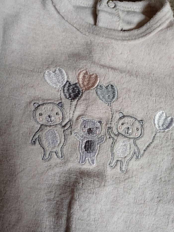 Pyjama 3 mois - photo numéro 2