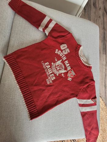 Pull rouge