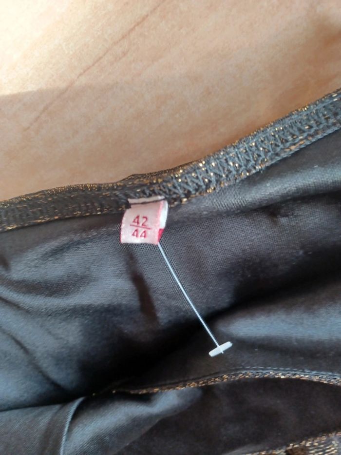 Robe à paillettes - photo numéro 7