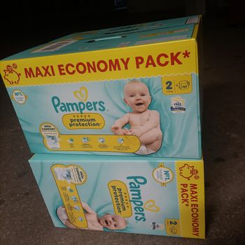 Lot couche pampers premium T2