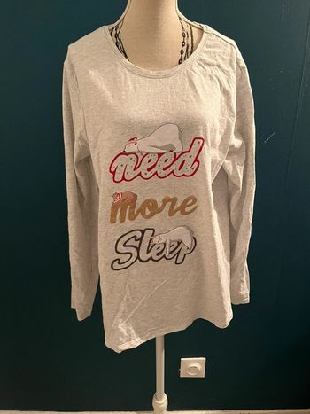 Très beau haut à longue manche pyjama femme