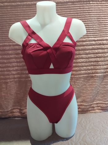 Ensemble sous vêtements décolleté croisé