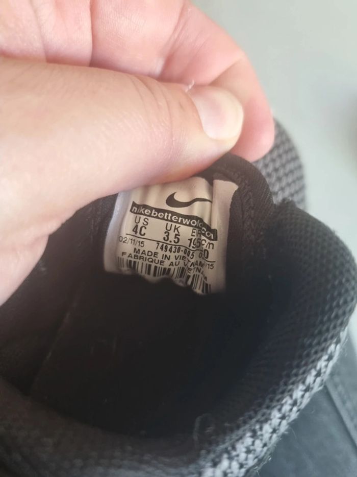 Baskets sans lacets, Nike (19.5) - photo numéro 4