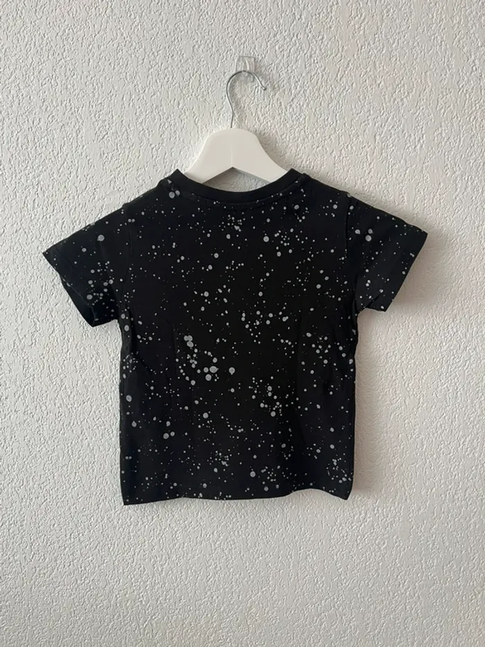 T-shirt H&M Basic 3-4 ans – noir effet peinture éclaboussures grises - photo numéro 2