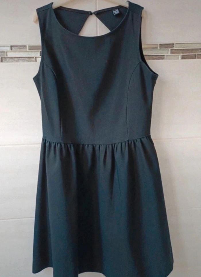 Petite robe noir Pimkie forme patineuse, t. 36