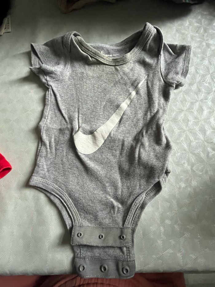 body garçon - photo numéro 2