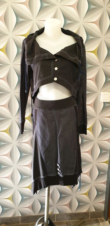 Magnifique ensemble veste et jupe