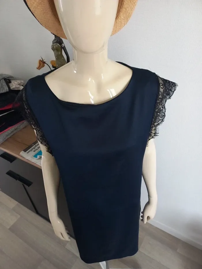 Robe bleue marine T.38/40 - photo numéro 2