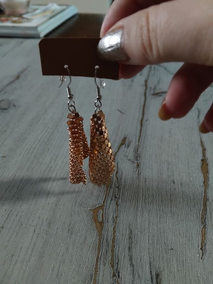 Boucles d'oreilles neuves - photo numéro 2