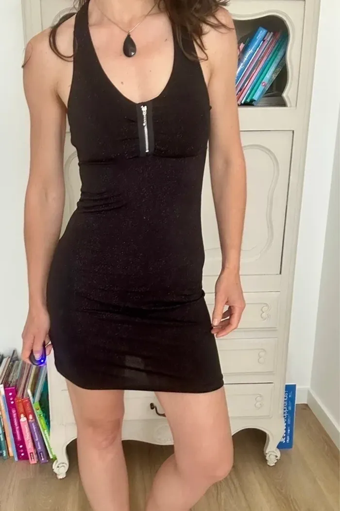 Magnifique petite robe noir dos nu taille 34 , 36 - photo numéro 6