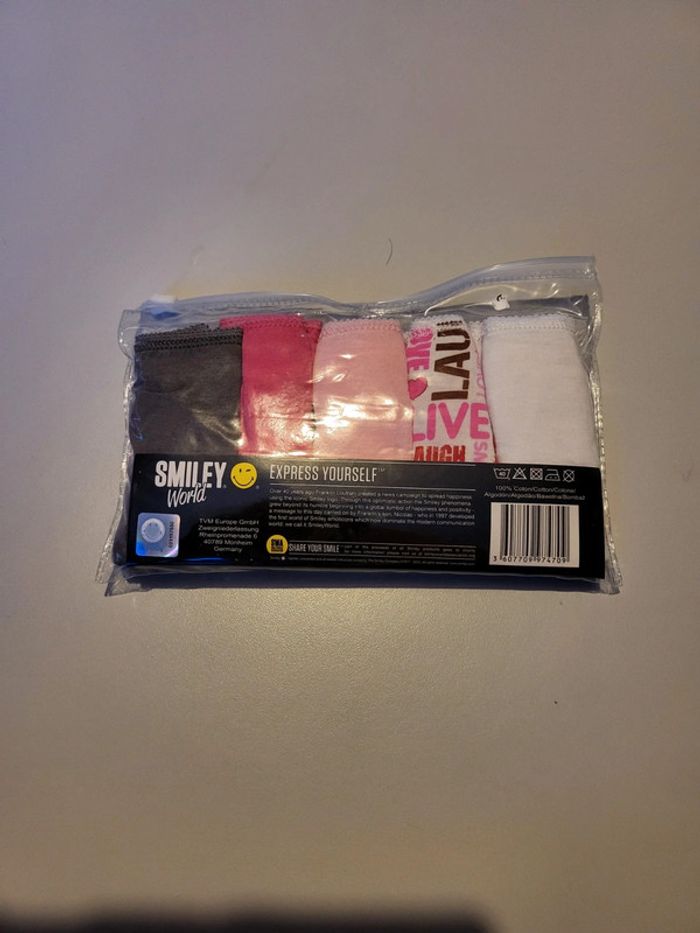 🪷 Lot de 5 culottes fille 6 ans Smiley neuve 🪷 - photo numéro 2