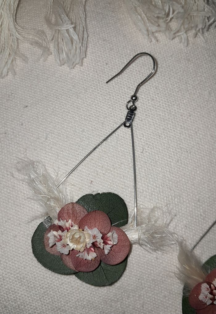 Boucles d'oreilles fleurs séchées - photo numéro 3