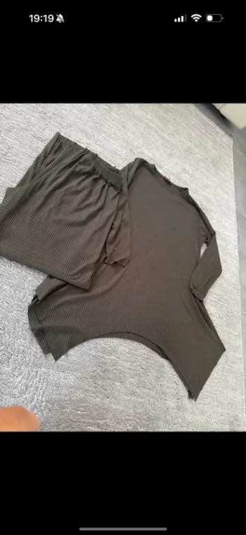 Ensemble femme fine taille 42 neuf