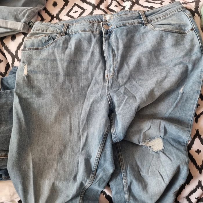 Jean neuf kiabi 50 boyfriend effet usé - photo numéro 3