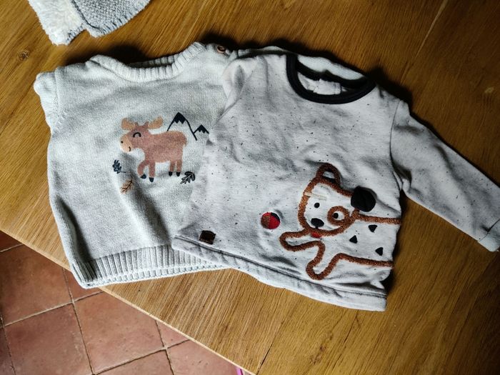 Lot de gilets et pull en 6 mois - photo numéro 3