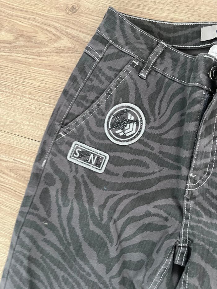 Pantalon jean Heine modèle imprimé animal taille 36 neuf - photo numéro 4