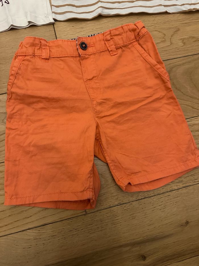 Tee shirt Harry Potter tee shirt H&M et short orange taille 18/24 mois - photo numéro 2