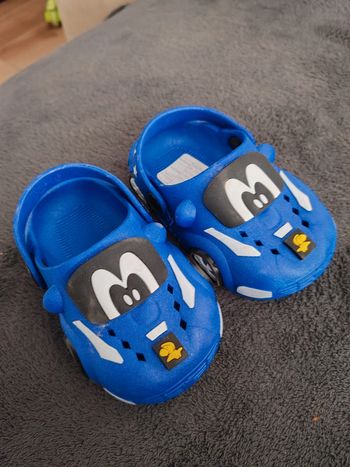 Crocks voiture