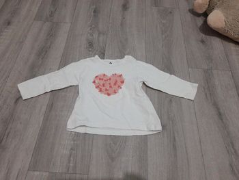 Tee shirt manches longues coeur 12 mois
