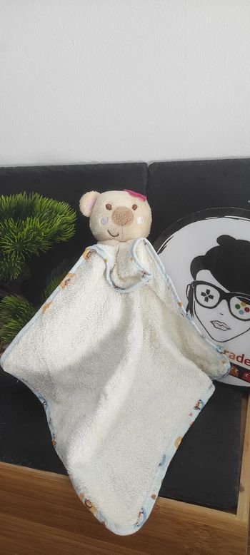 doudou ours fleur rose petipouce coeur éponge koala mouchoir beige Blanc Bleu