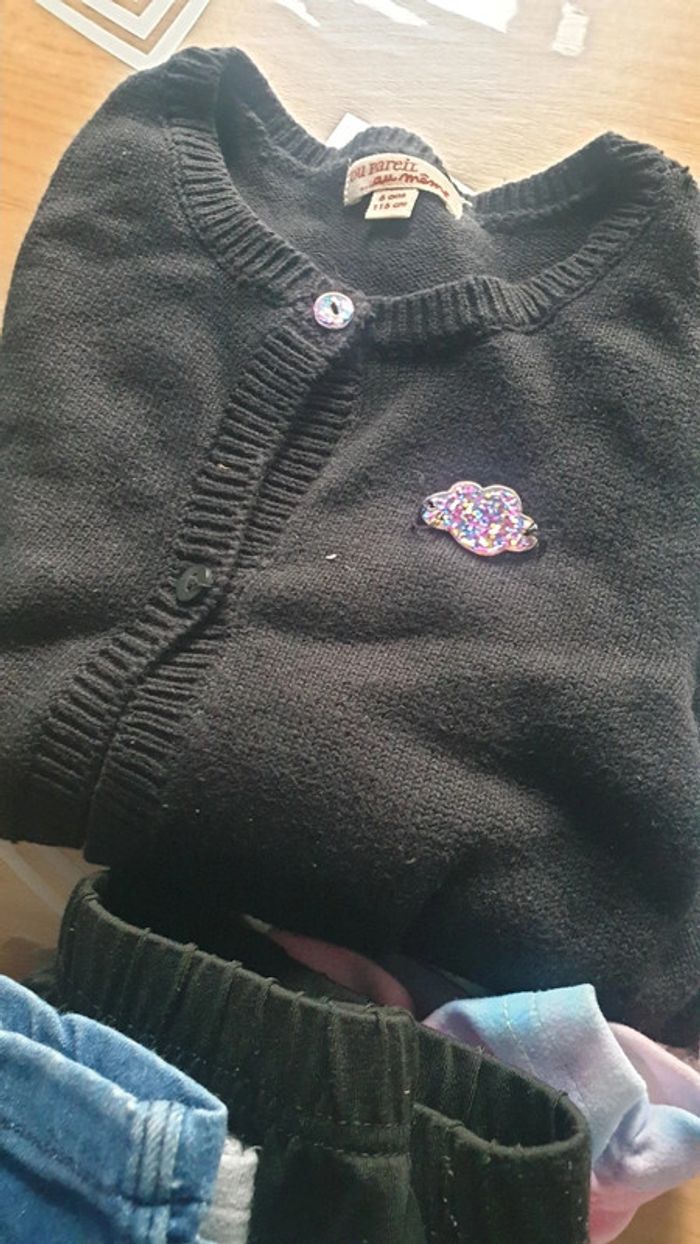 Lot vêtements fille 6 ans - photo numéro 4