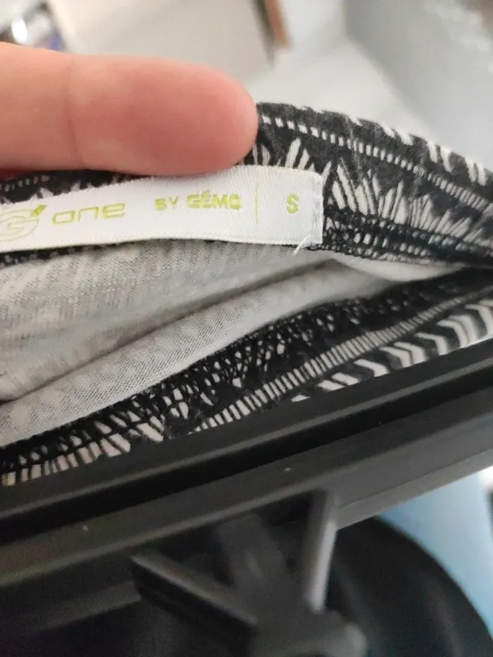 Jupe courte - photo numéro 3