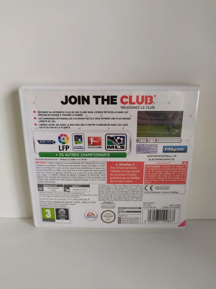 FIFA 13 EA Nintendo 3DS/2DS en boîte + notice football - photo numéro 2