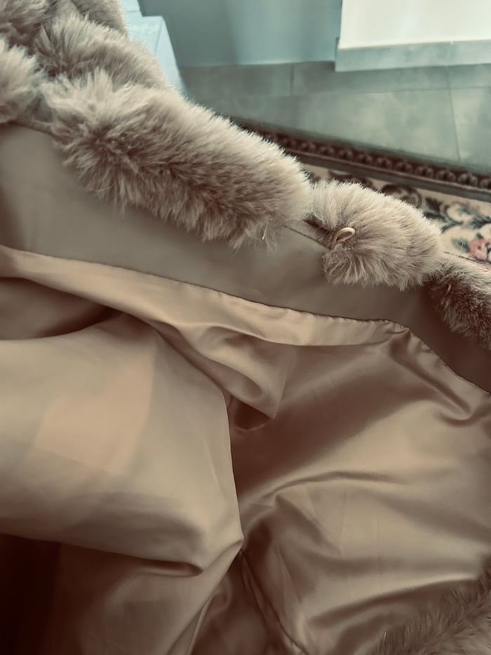 Manteau en fausse fourrure très très doux - photo numéro 4