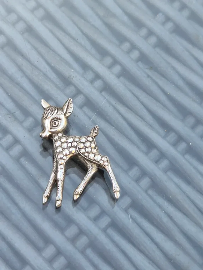 Broche a strass Bambi - photo numéro 2