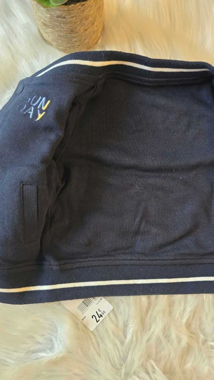 NEUF (non porté) 🏷💙🤩😍🥰superbe  veste  molleton REVERSIBLE 6mois garçon 💙 - photo numéro 3