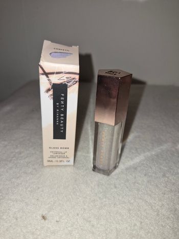 Gloss fenty beauty